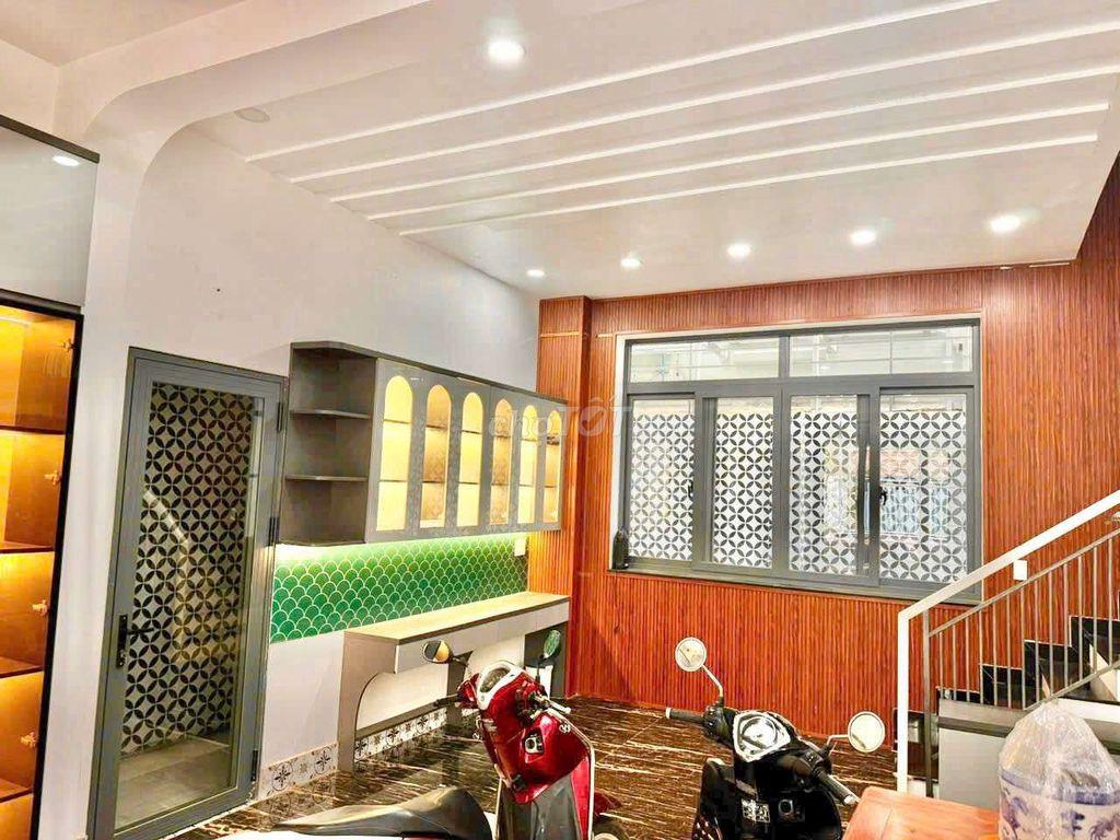 Cho thuê biệt thự full nội thất sát siêu thị Aeonmall dt 10*20m