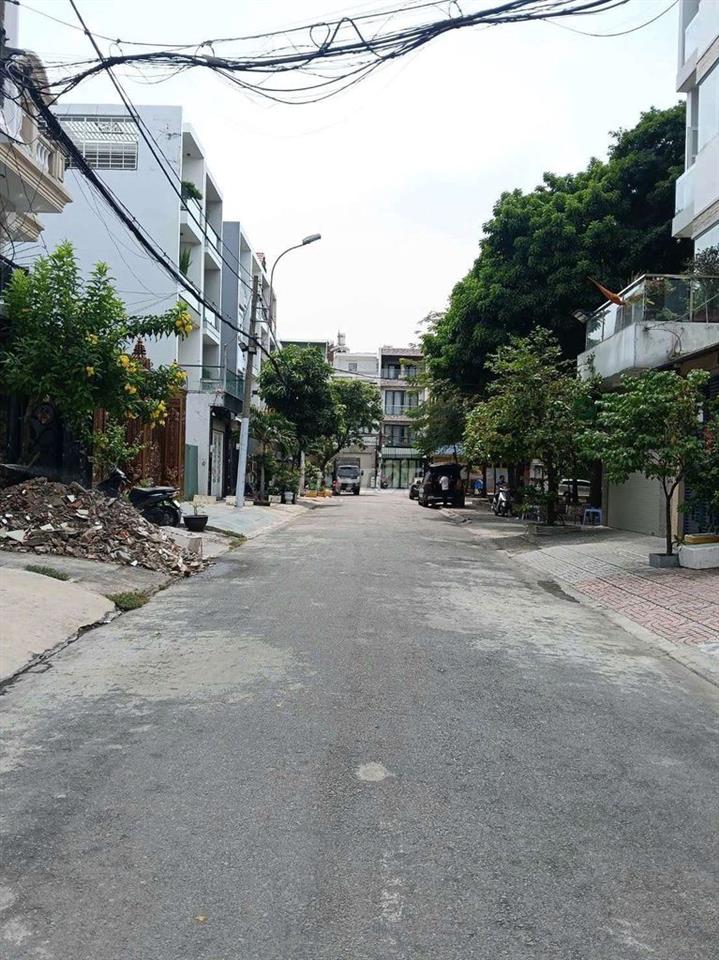 Cho thuê nhà MTNB khu tên lửa dt 4*20m