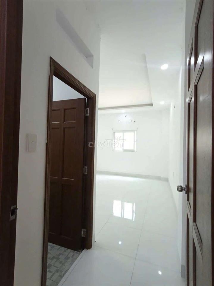 Cho thuê nhà MTNB khu tên lửa dt 4*20m
