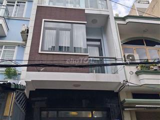 Cho thuê nội thất gần siêu thị Aeonmall dt 4*20m