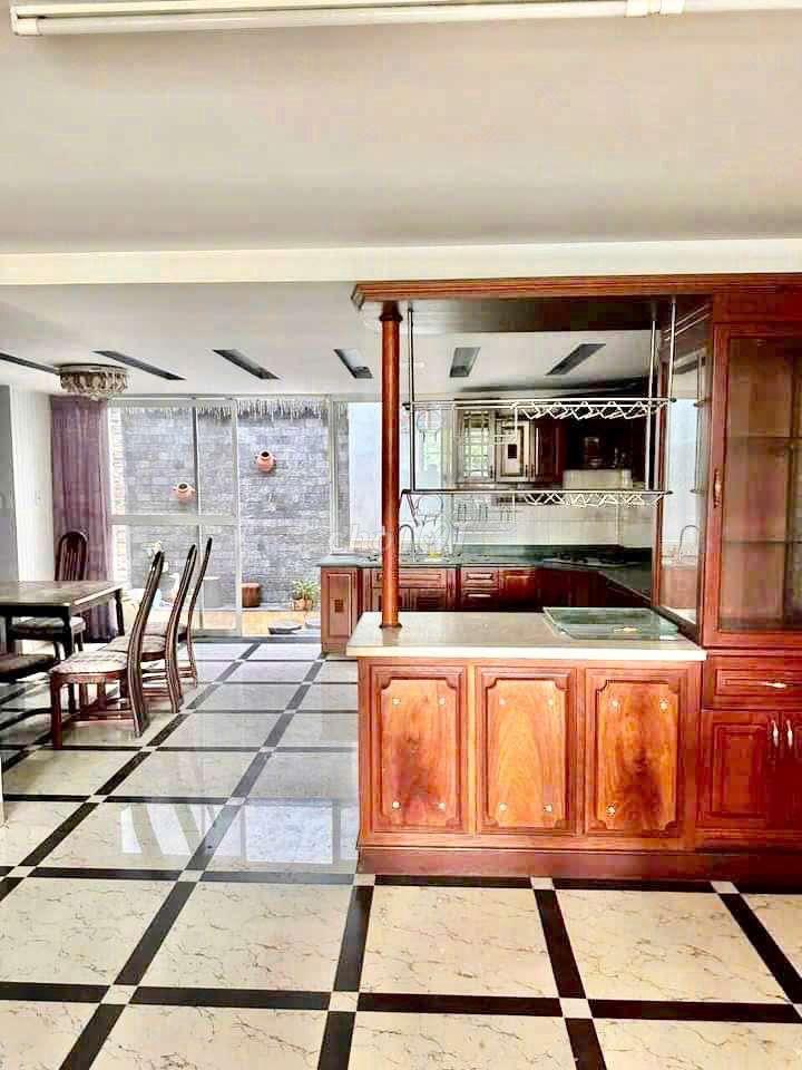 Cho thuê biệt thự khu tên lửa dt 6*21m 