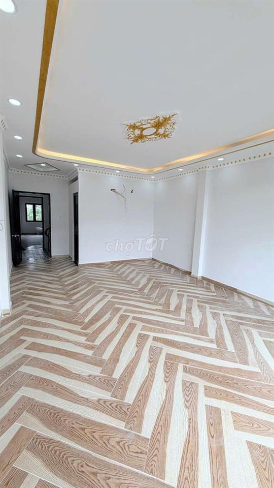 Cho thuê nhà mới tinh MTNB khu tên lửa dt 4.5*20m