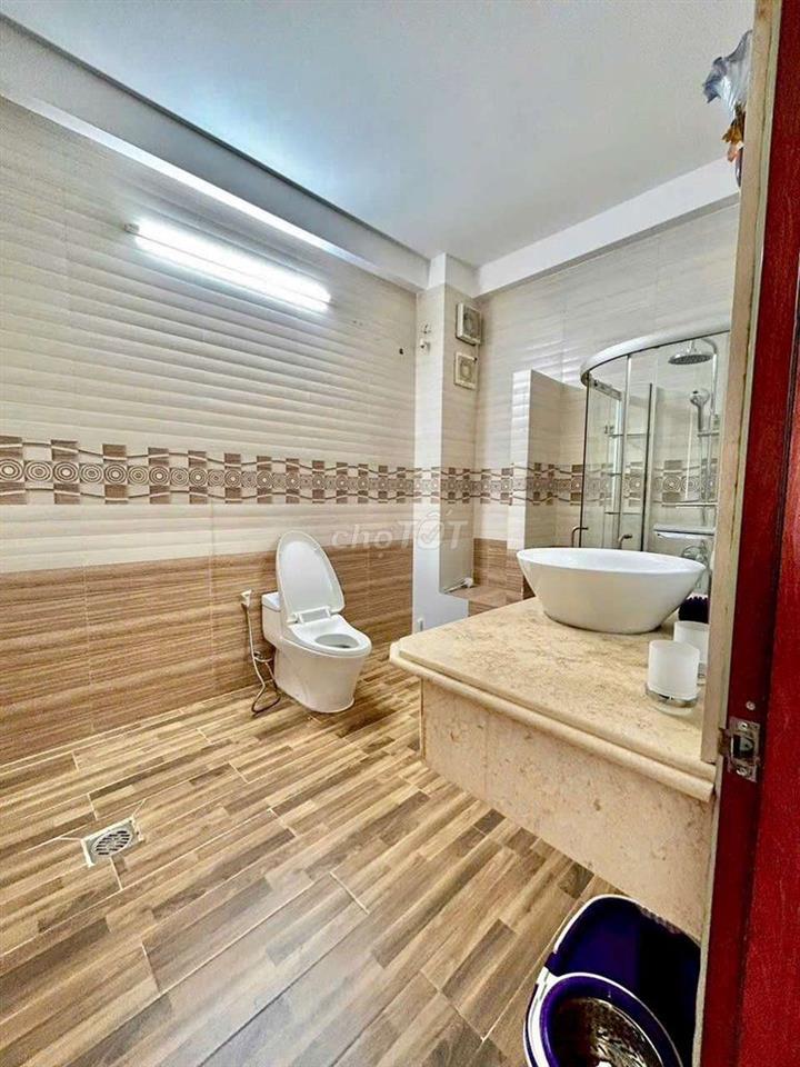 Cho thuê nhà mới Full nội thất khu tên lửa dt 4*20m