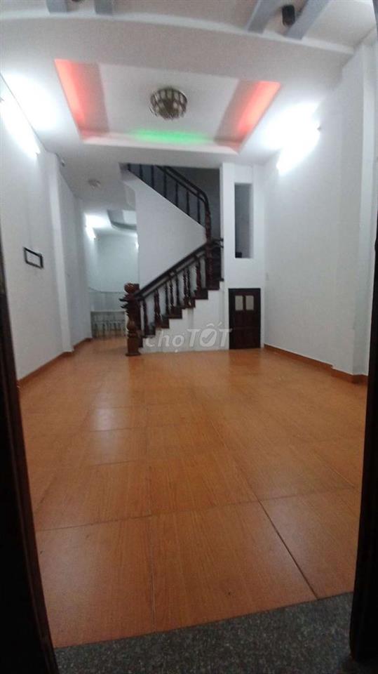 NHÀ MỚI ĐẸP Y HÌNH 1TRỆT 2 LẦU BAN CÔNG 4PN 3WC HẺM XE HƠI