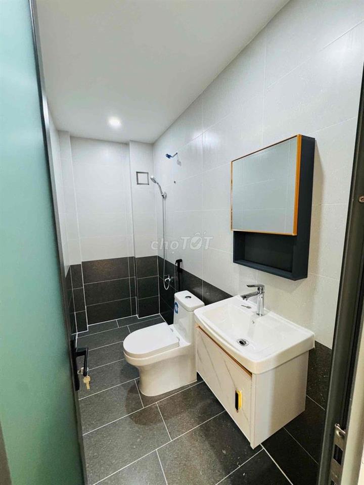 Nhà 55m² Tân Phú – 2 Lầu – Full Nội Thất – Hẻm Thông