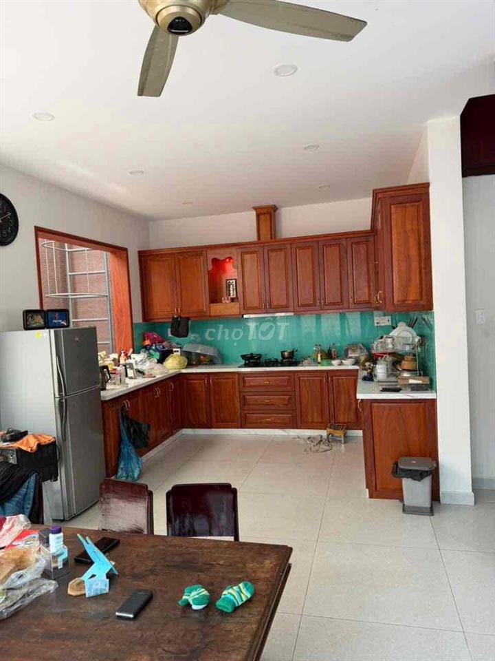BIỆT THỰ MẶT PHỐ