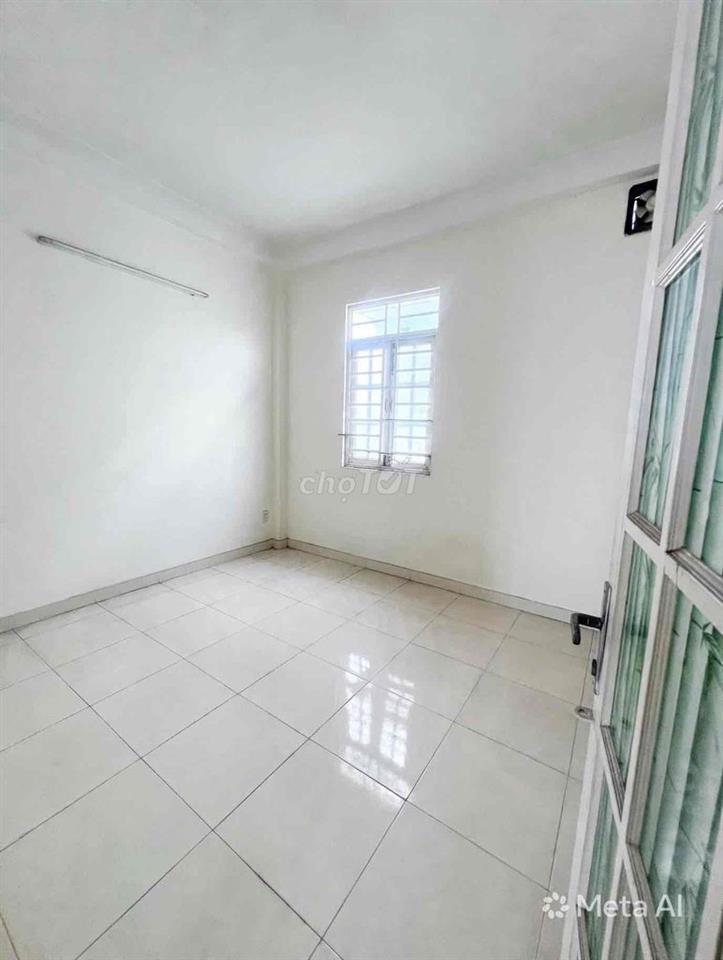 CHÍNH CHỦ CHO THUÊ 2 CĂN MẶT TIỀN, KHU Y TẾ KỸ THUẬT CAO, Gần Eon Binh