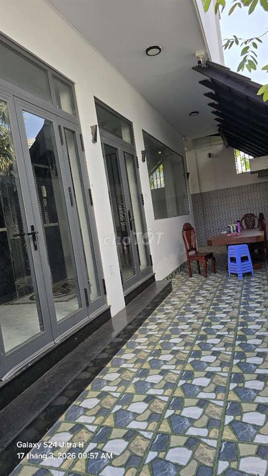 CCBán nhà phố 1trệt 3lầu 5pn 5wc 1bếp Có than máy