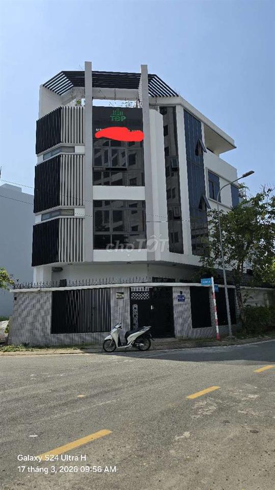 CCBán nhà phố 1trệt 3lầu 5pn 5wc 1bếp Có than máy