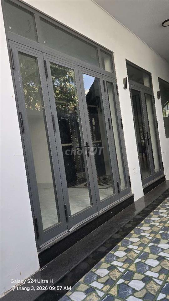 CCBán nhà phố 1trệt 3lầu 5pn 5wc 1bếp Có than máy
