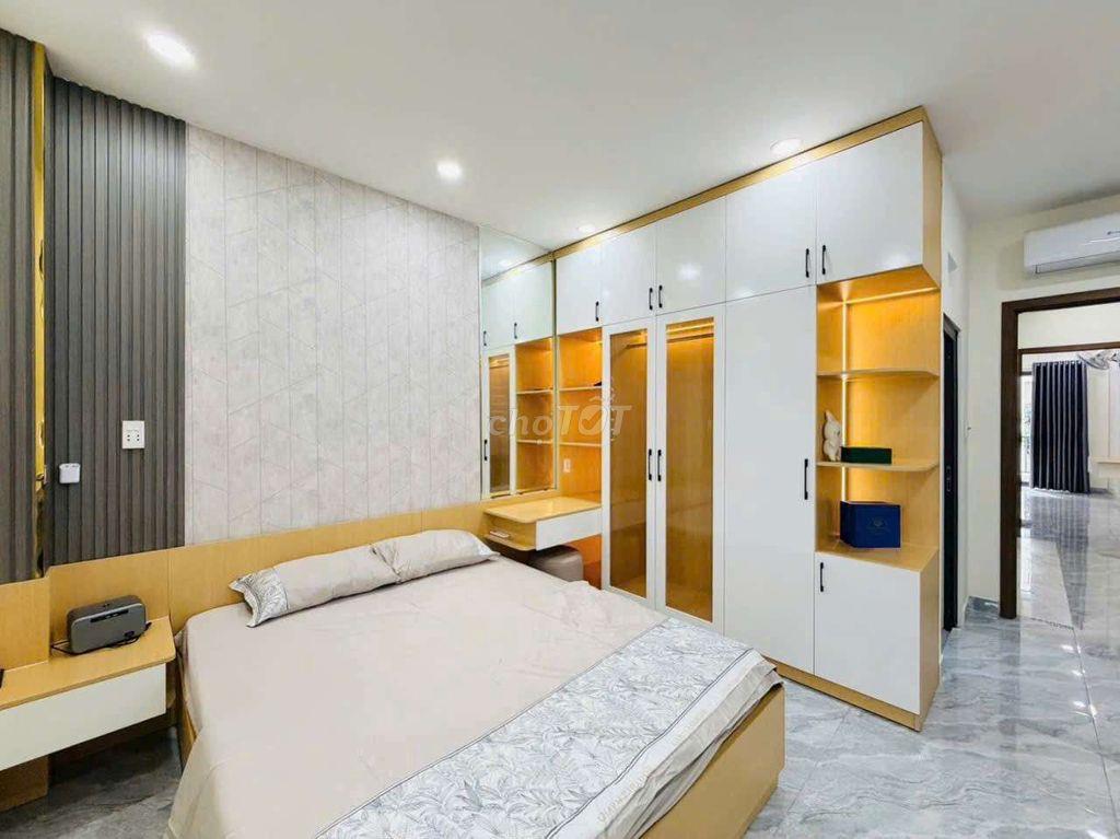 💥Cho thuê nhà 1trệt 4lầu 5pn 5wc fun nội thất Có than máy