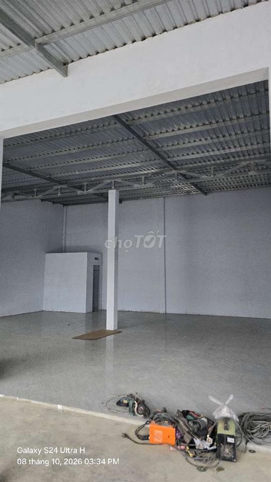 🧣Cho thuê xưởng DT 10X18 Tổng 180m Đường xe Tải lớn
