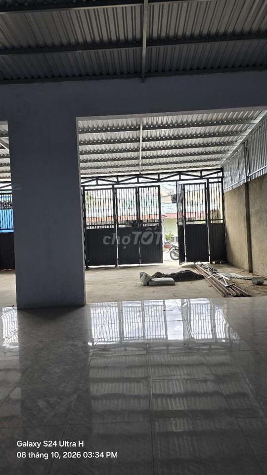🧣Cho thuê xưởng DT 10X18 Tổng 180m Đường xe Tải lớn