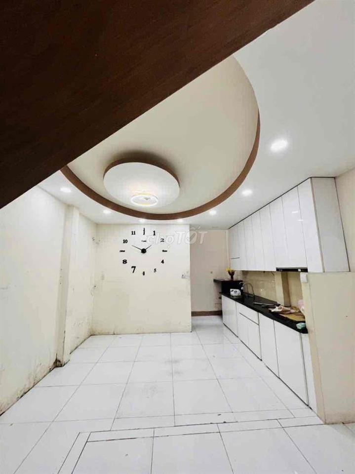 Nhà cho thuê rẻ, dt 4*15 đúc 1 lầu 2pn 2wc, 2/ liên khu 5-6, bình tân