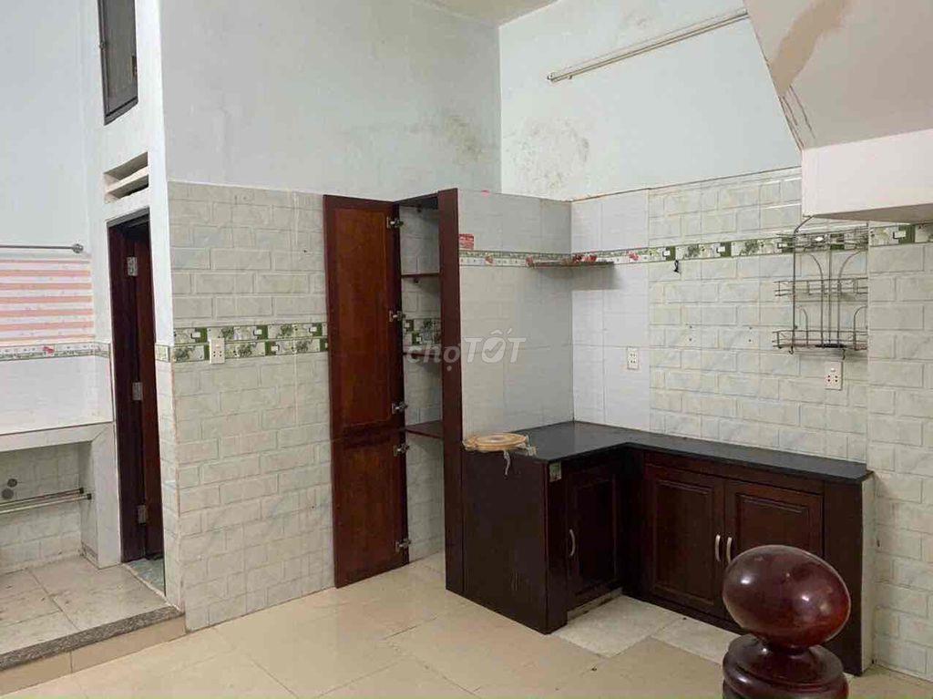 Nhà cho thuê rẻ đẹp, dt 4*16 đúc 3 tấm 4pn 3wc, 2/ liên khu 5-6, bình