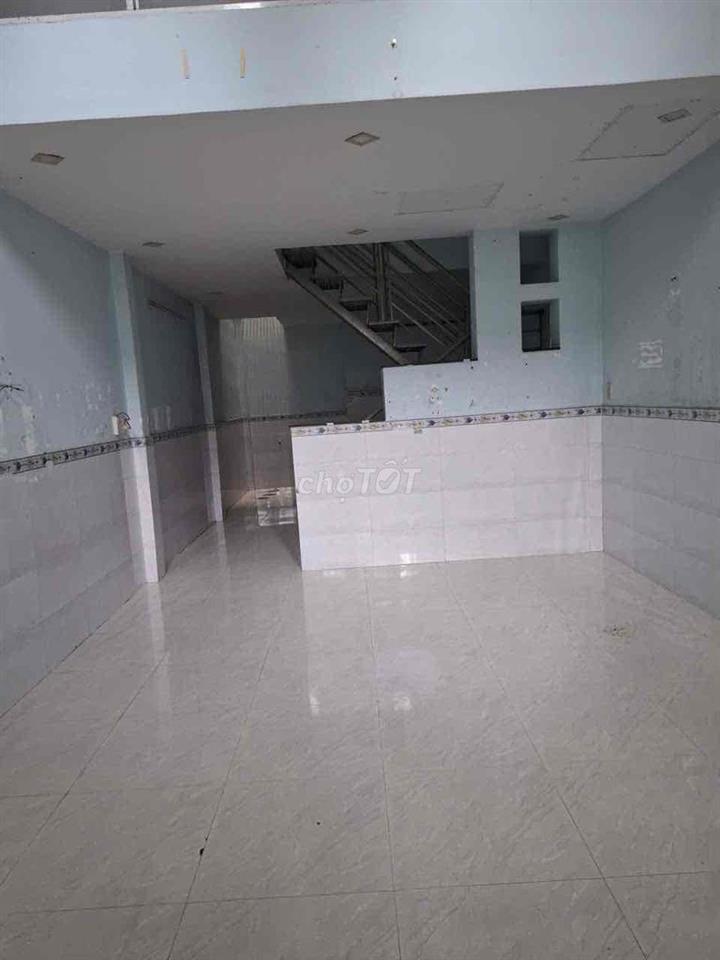 Nha cho thuê rẻ, dt 4*14 gác đúc lửng, 2/ liên khu 5-6, bình tân