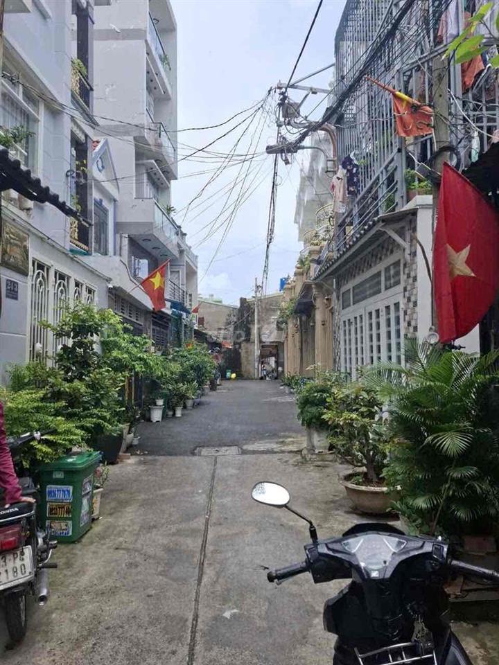 Nha cho thuê rẻ, dt 4*14 gác đúc lửng, 2/ liên khu 5-6, bình tân