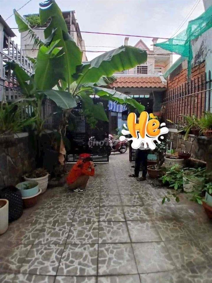 Cho thuê nhà: 8 triệu/tháng 3 phòng ngủ hẻm 6m có nội thất