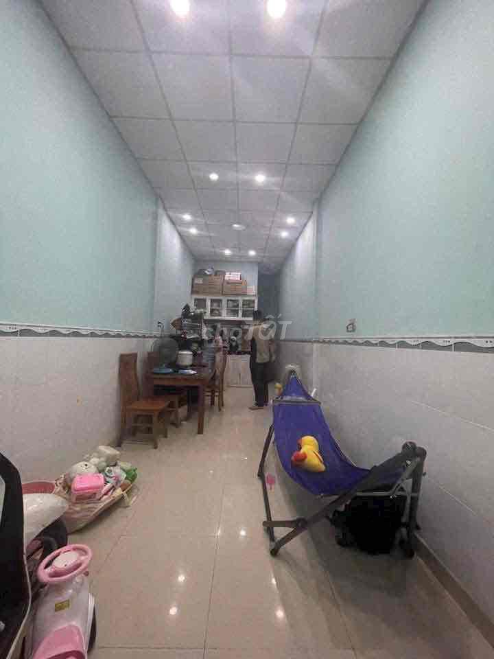 Nhà bán 2 tầng (3m x 11m) công nhận 56m2 gần đại học công thương