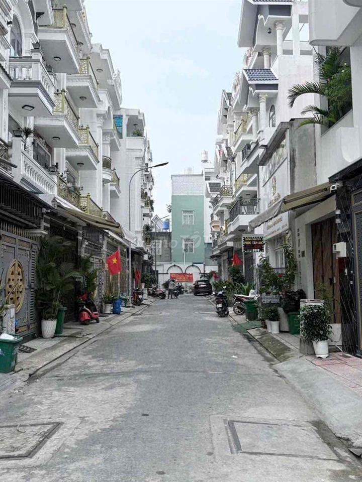 Cho thuê nhà 3 tầng 4 phòng ngủ 3 vệ sinh hẻm nhựa 6m giá 8,5 triệu