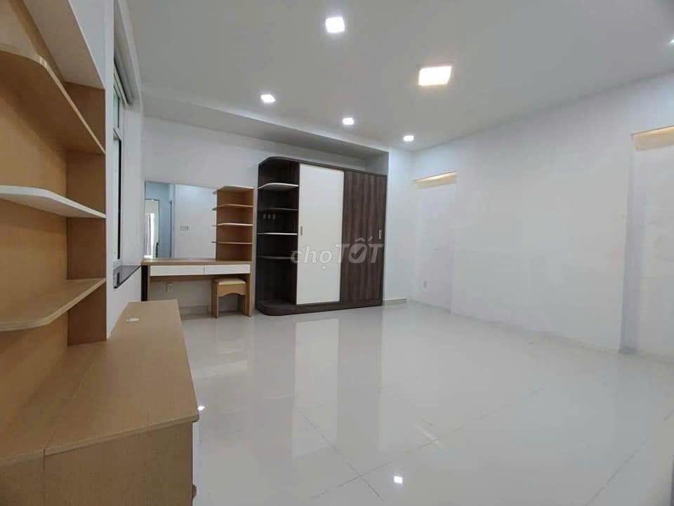 Cho thuê gấp nhà MT 170A  Cống Lỡ, P.15, Q.Tân Bình