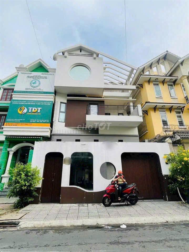 Cho thuê gấp biệt thự góc 2MT 36A Chế Lan Viên, P.Tây Thạnh, Q.TânPhú 