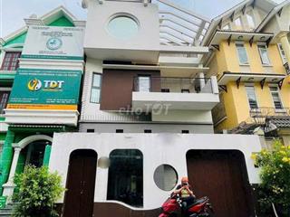 Cho thuê gấp biệt thự góc 2MT 36A Chế Lan Viên, P.Tây Thạnh, Q.TânPhú 