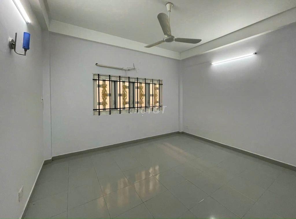Cho thuê nhà MT 196A Tân Sơn Nhì P.Tân Sơn Nhì Q.Tân Phú