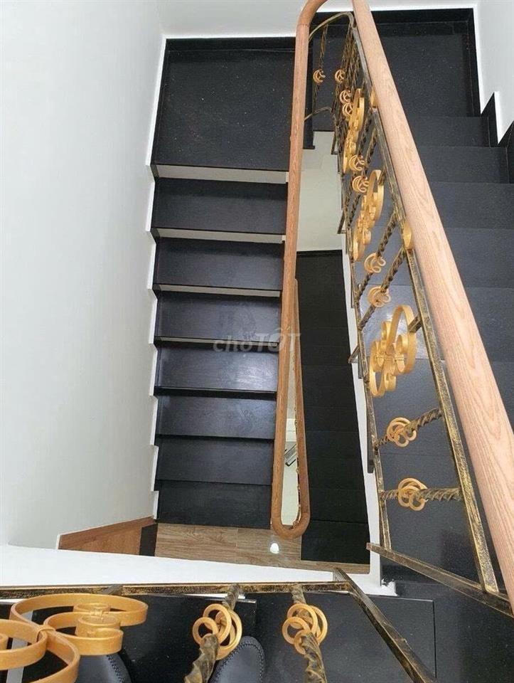 Cho thuê nhà MT 68A Nguyễn Sơn, P.Phú Thạnh, Q. Tân Phú (khu nhà đẹp)