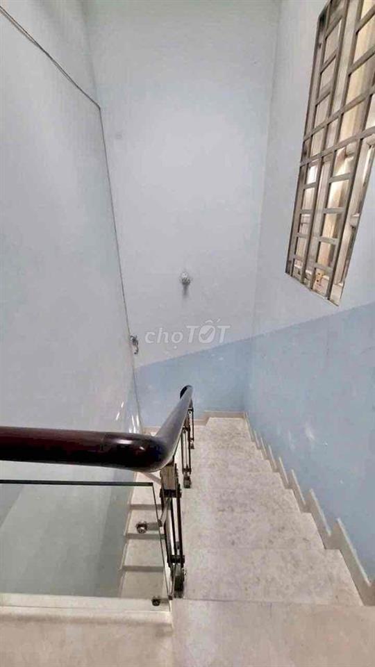 Nhà 2 lầu 4x10m2 Bình Trị Đông, Q.Bình Tân