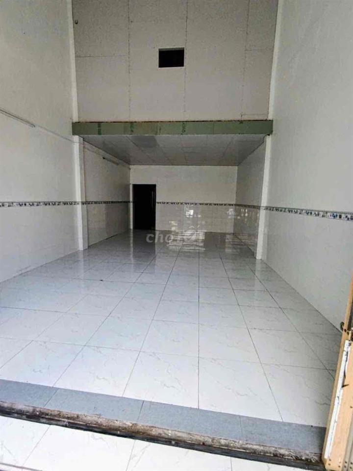 Thuê nhà ở gia đinh, làm văn phòng. Xe tải vào tận cửa