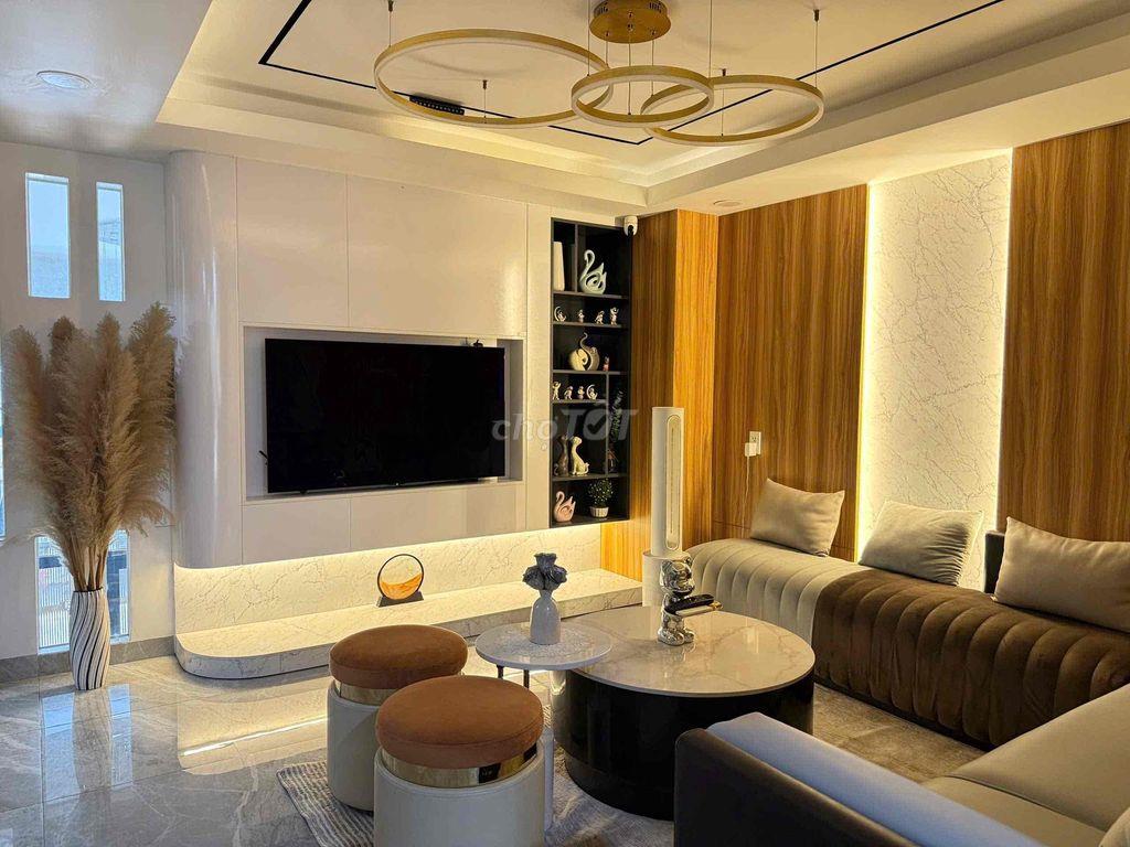 Nhà phố siêu đẹp, phù hợp mở cty văn phòng , spa