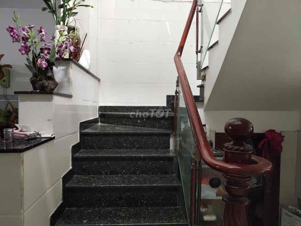 Cho Thuê Nhà 3 PN , 2 WC gần trường tiểu học Bhh