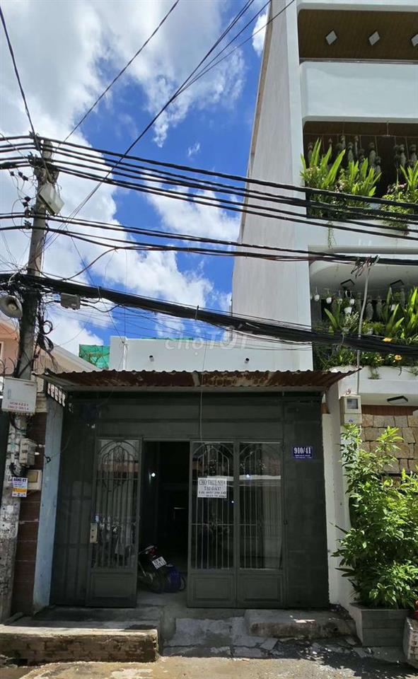 nhà 4×20 nguyên căn cho thêu