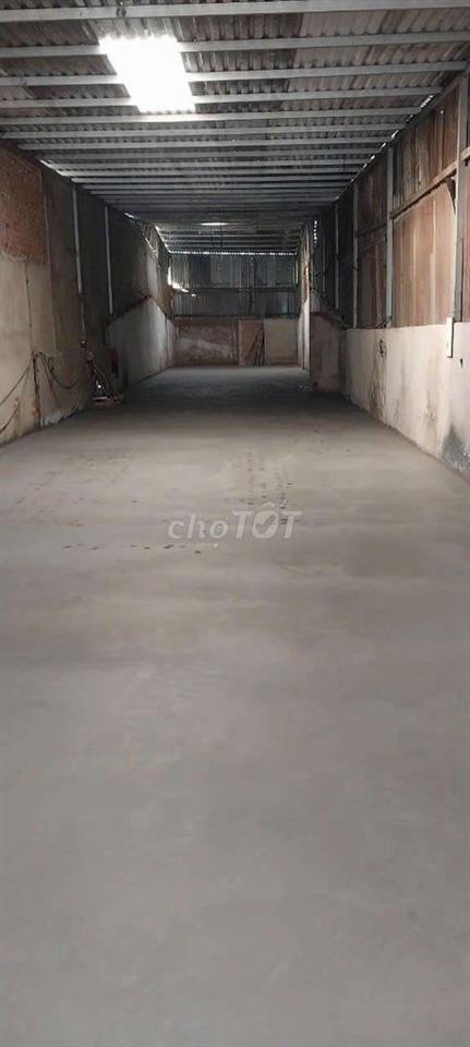cho thuê kho diện tích 240m2 giá 11triệu trên tháng