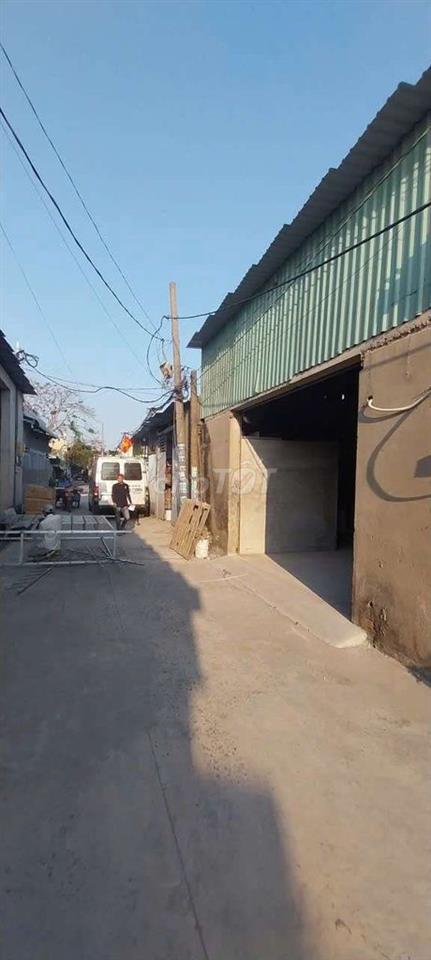 cho thuê kho diện tích 240m2 giá 11triệu trên tháng