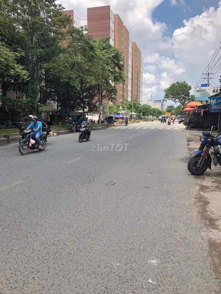Cho thuê nhà mặt tiền Aeon Tân Phú