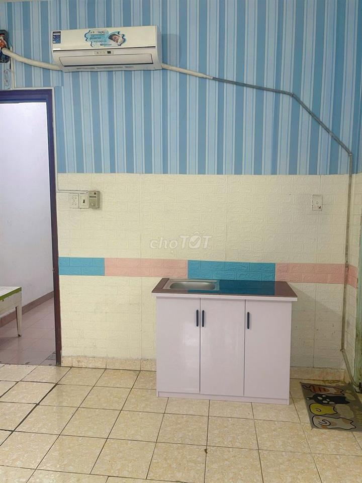 PHÒNG 40M2 CÓ KỆP BẾP BỒN RỬA CHÉN- TỦ LẠNH-MÁY LẠNH