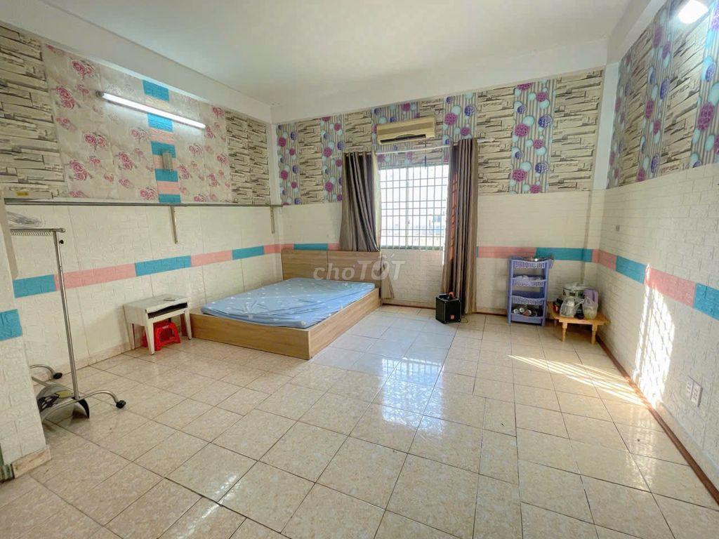 PHÒNG 40M2 CÓ KỆP BẾP BỒN RỬA CHÉN- TỦ LẠNH-MÁY LẠNH