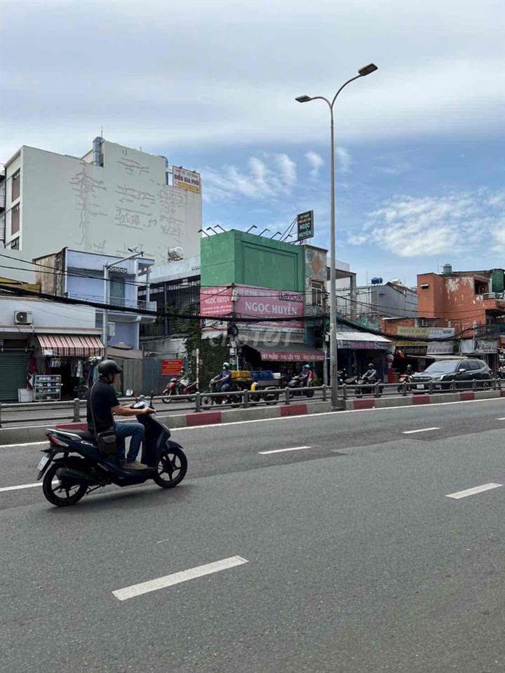 MT PHẠM HÙNG 6x13,8