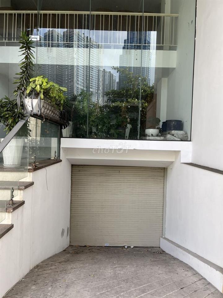 Cho thuê nhà 657 Điện Biên Phủ,f 25 , bình Thạnh