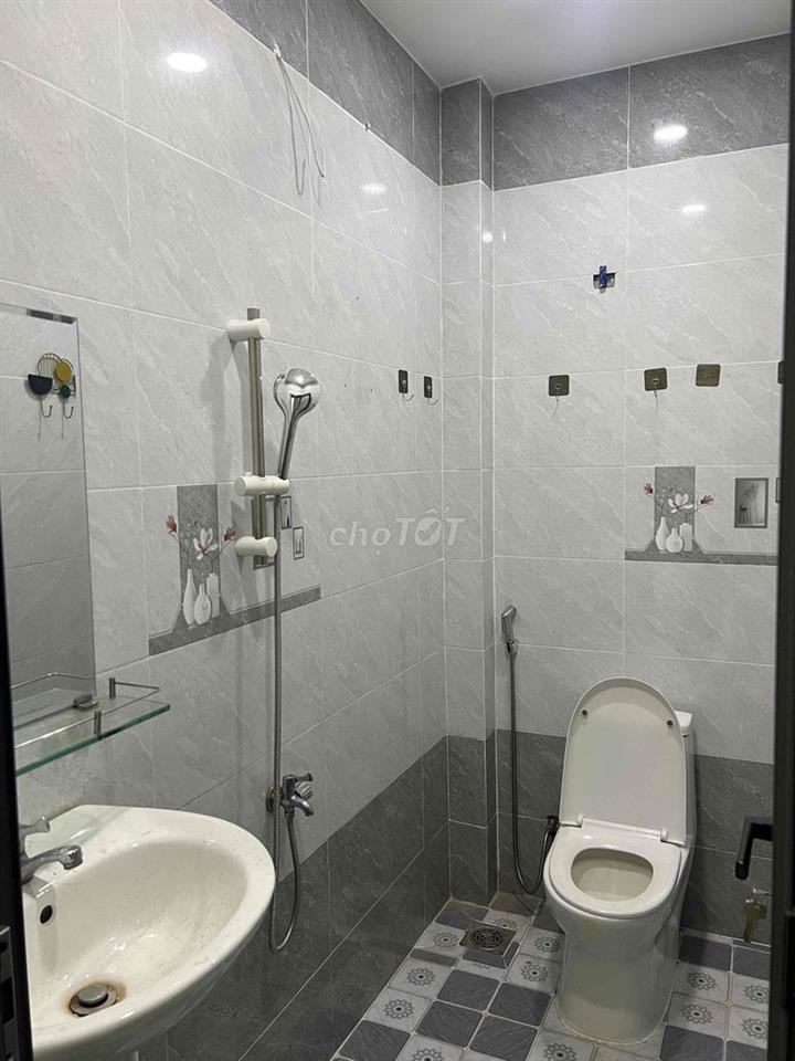 Cho thuê phòng 2tr + 2tr5 mặt tiền đường khu dân cư