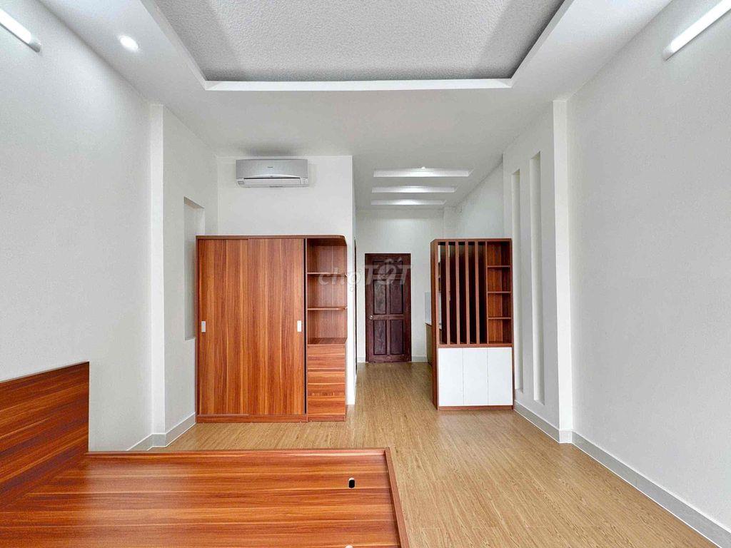 CHO THUÊ STUDIO BAN CÔNG TONE GỖ NGAY KHU CELADON TÂN PHÚ