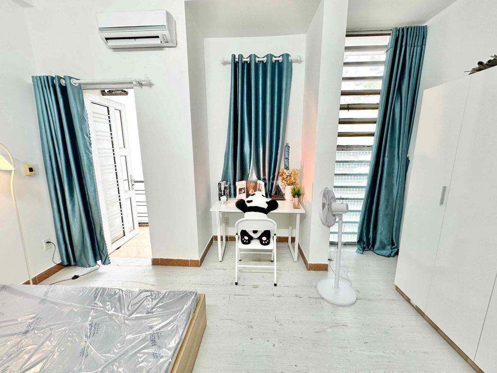 Căn hộ ban công, 1 phòng ngủ tách bếp 🔥
