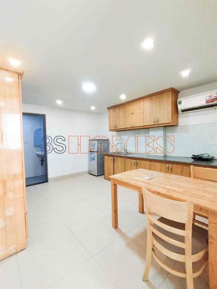 Căn hộ rộng đẹp, tách bếp riêng, 1 phòng ngủ 🔥