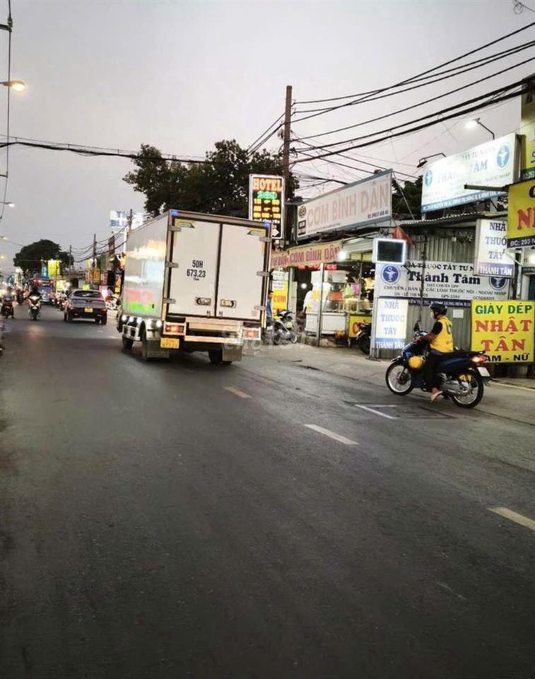 CHO THUÊ NHÀ 2 MẶT TIỀN TRƯỚC SAU ĐƯỜNG NGUYỄN THỊ TÚ 9,5X56M SUỐT