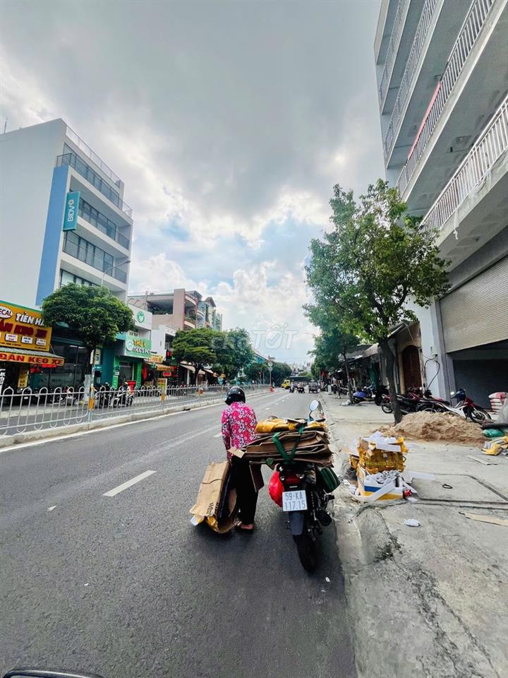 CHO THUÊ NHÀ MẶT TIỀN ĐƯỜNG QUANG TRUNG 5X33M 3L