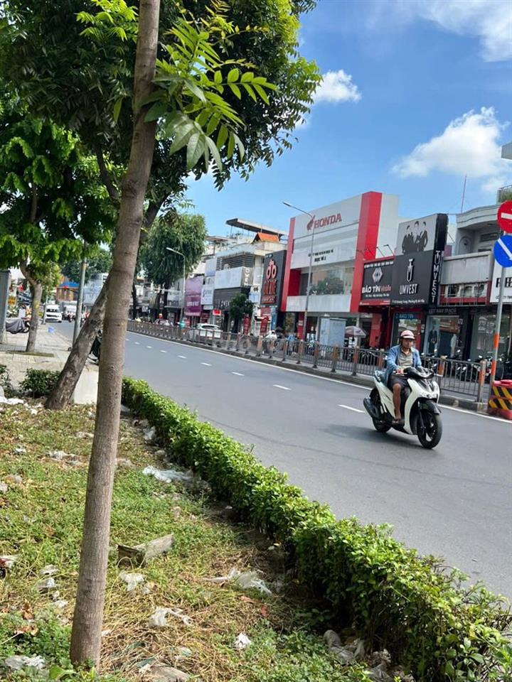MBKD MẶT TIỀN ĐƯỜNG QUANG TRUNG 4,5X15M TRỐNG SUỐT VỊ TRÍ MB ĐẸP