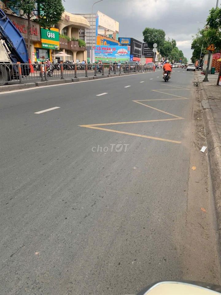 CHO THUÊ NHÀ MẶT TIỀN ĐƯỜNG QUANG TRUNG 4X15M 2L VỊ TRÍ ĐẸP KD ĐÔNG