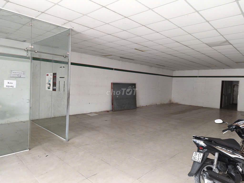 CHO THUÊ NHÀ MẶT TIỀN ĐƯỜNG TÂN SƠN 8X20M SUỐT CÓ 1 GÁC DÂN CƯ ĐÔNG